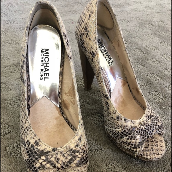 Michael Kors Sexy Snake Skin Platform heels Sz 6 - Picture 2 of 5